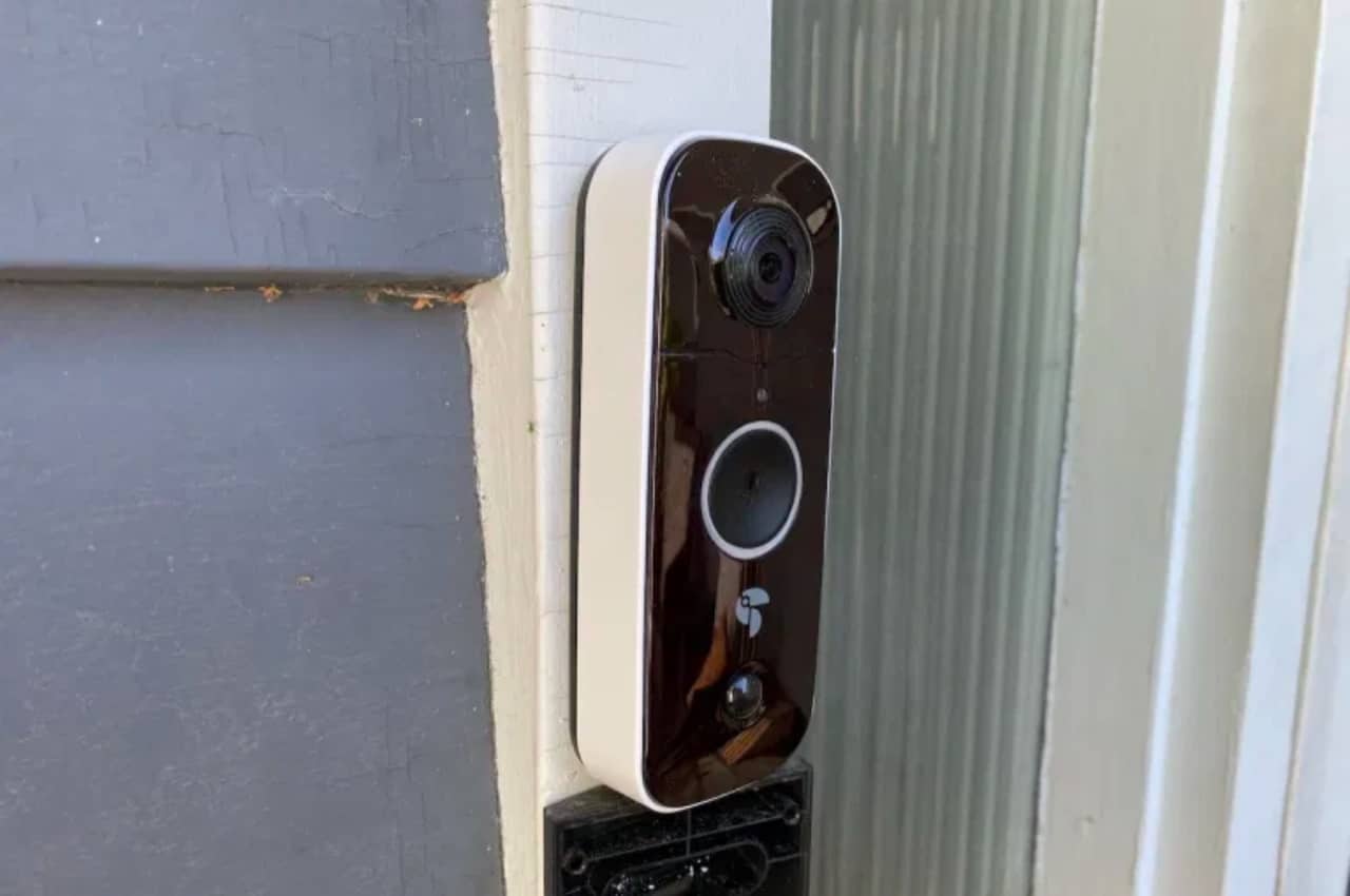 Toucan doorbell